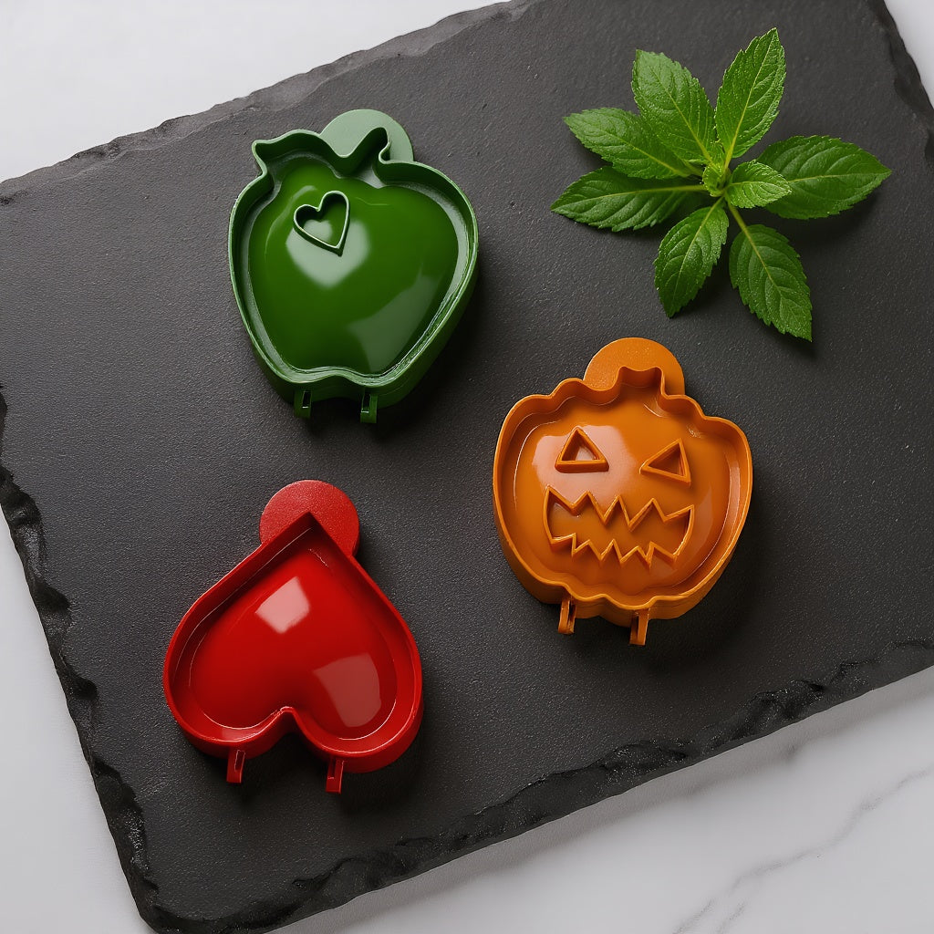 4PCS Christmas Mini Pie Molds for Baking, Party Potluck Hand Pie Molds, Pumpkin Cookie Cutters, Hand Pies Press Mold Maker for Festivals and Parties, Pies Gadgets For Ravioli,Pierogi,Calzone,Empanada