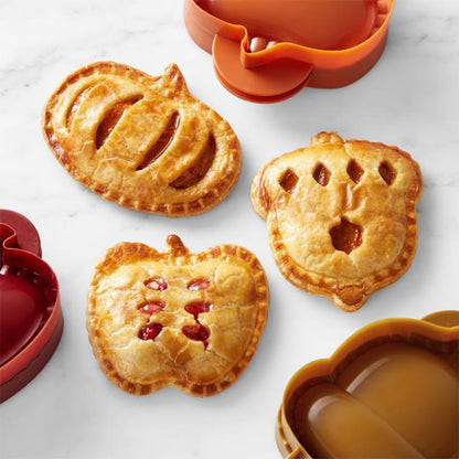 4PCS Christmas Mini Pie Molds for Baking, Party Potluck Hand Pie Molds, Pumpkin Cookie Cutters, Hand Pies Press Mold Maker for Festivals and Parties, Pies Gadgets For Ravioli,Pierogi,Calzone,Empanada