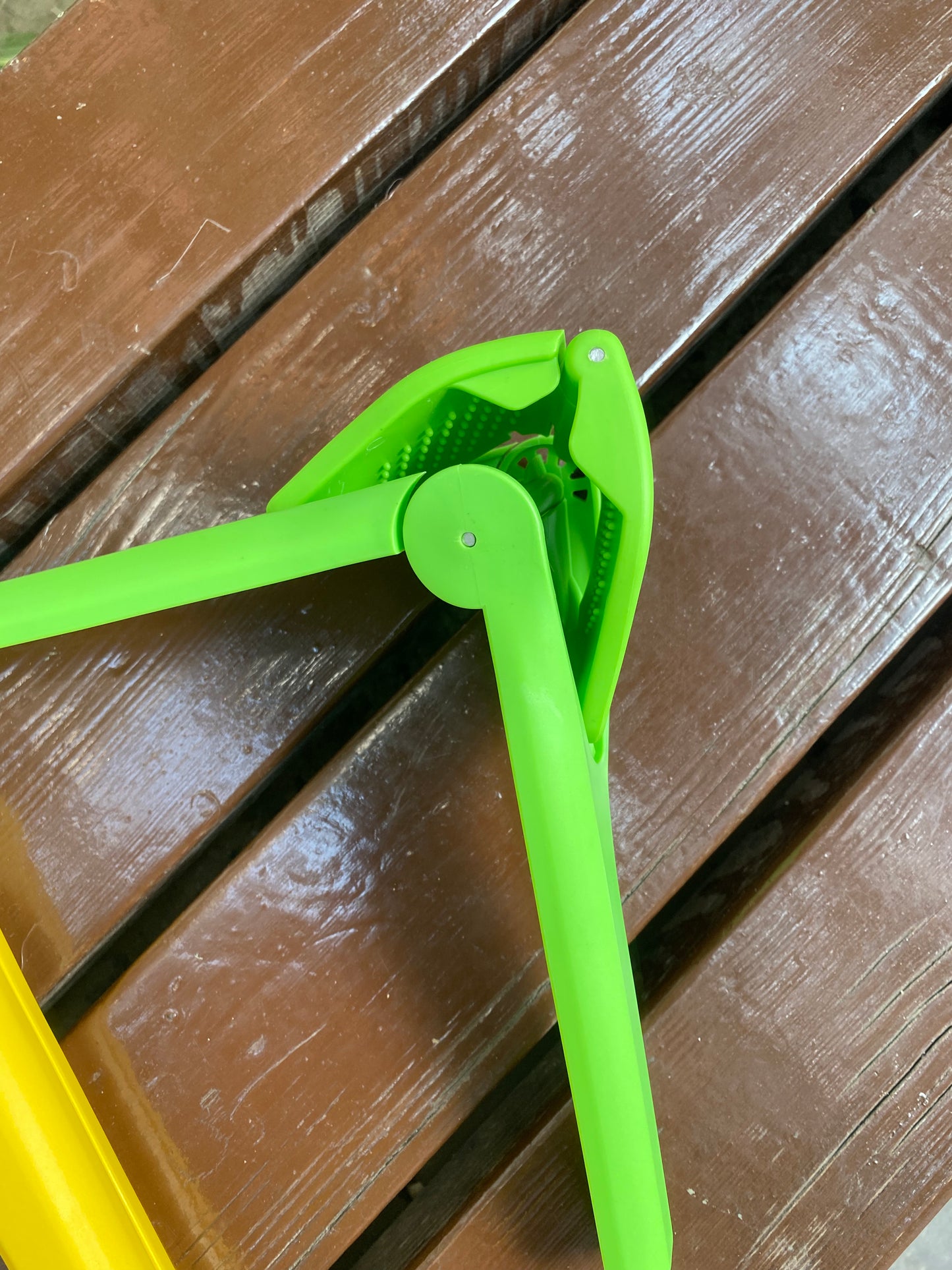 Lemon Squeezer,Juicer Squeezer, Hand Citrus Press, Folds Design